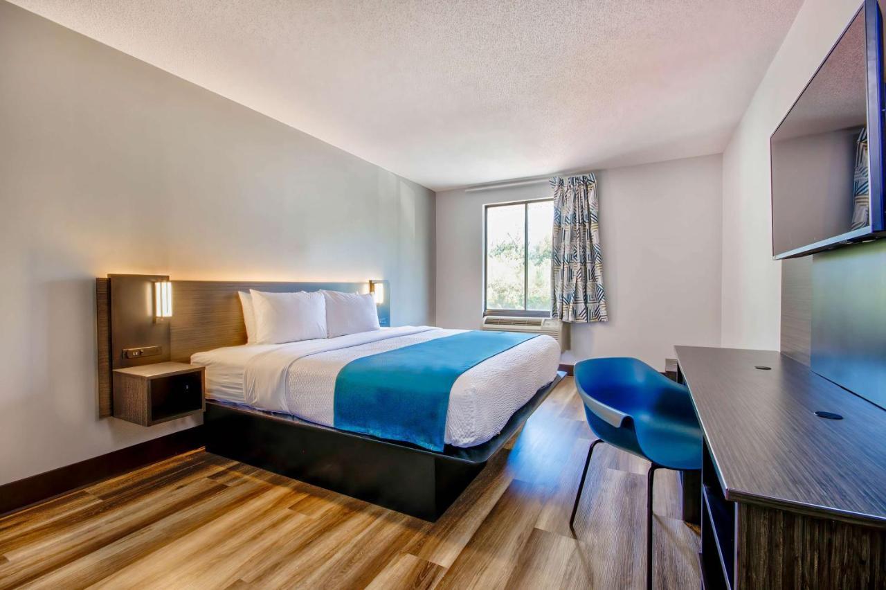 Motel 6 Jeffersonville, In ภายนอก รูปภาพ