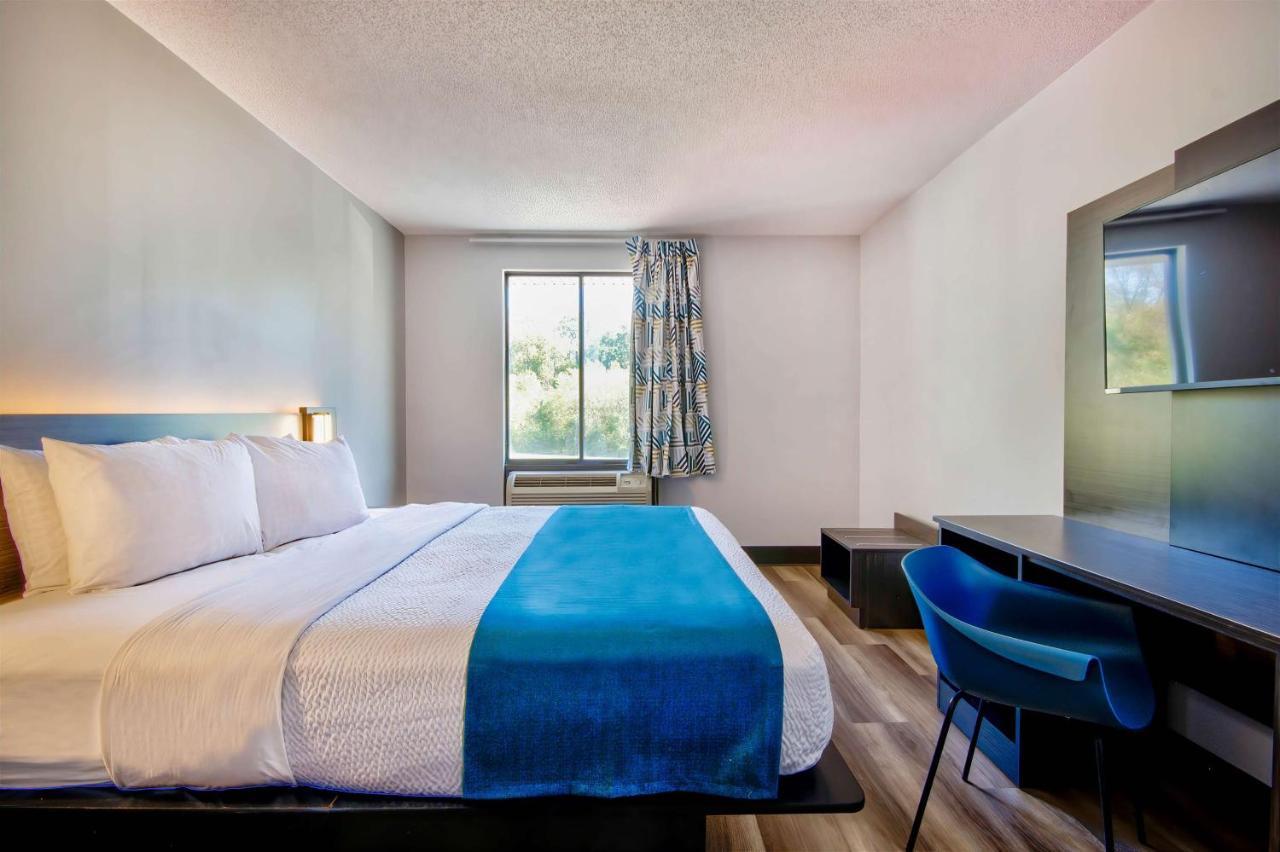 Motel 6 Jeffersonville, In ภายนอก รูปภาพ